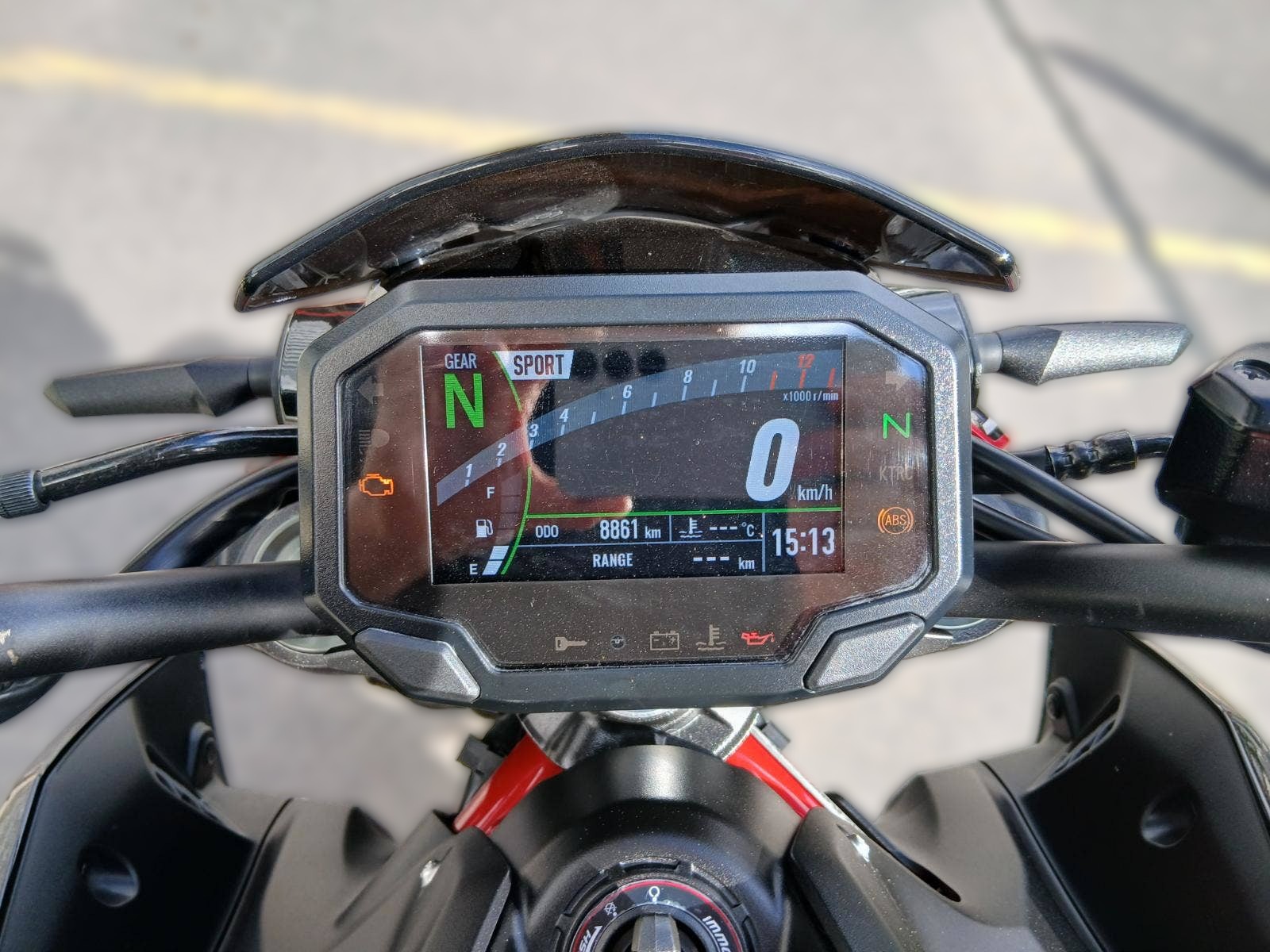 2024 Kawasaki Z900 - 8 800 km - Náhled 19
