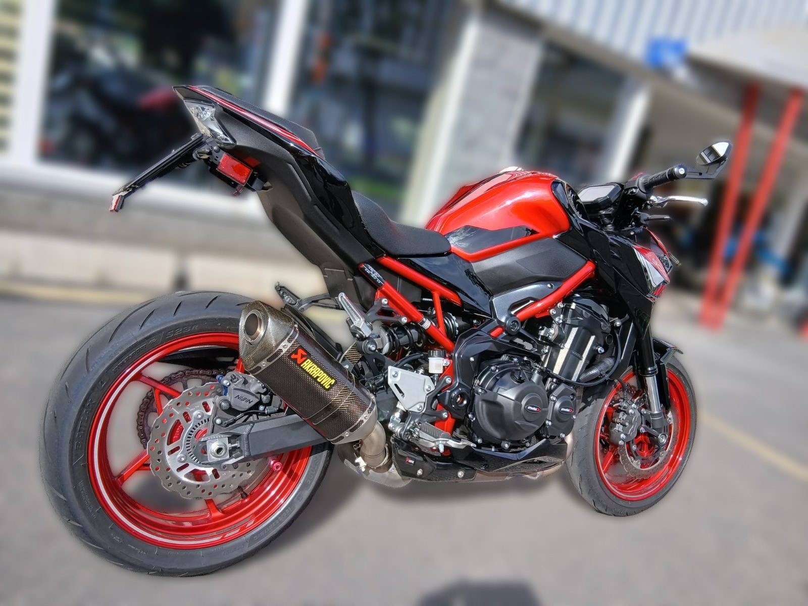2024 Kawasaki Z900 - 8 800 km - Náhled 32