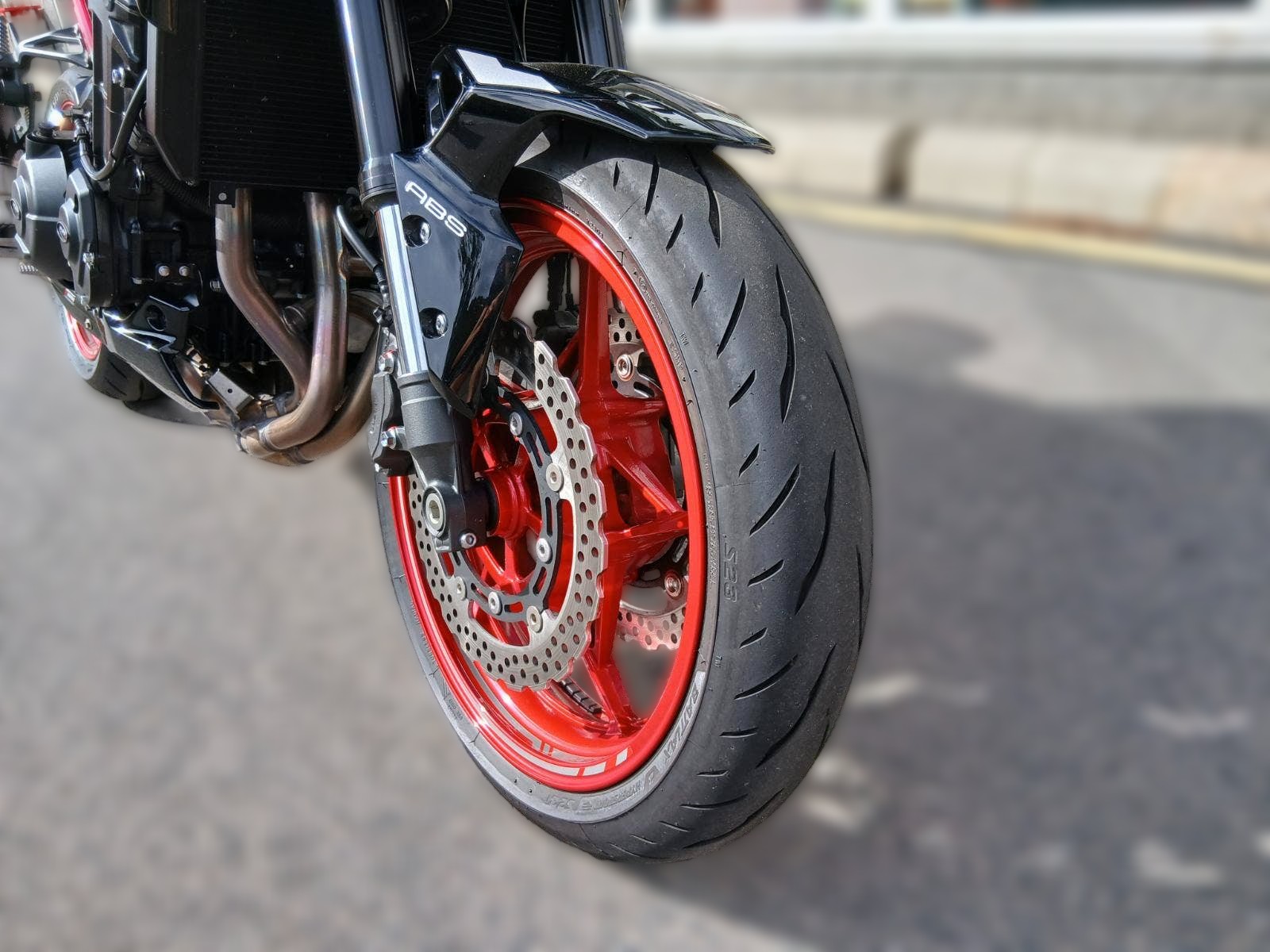 2024 Kawasaki Z900 - 8 800 km - Náhled 37