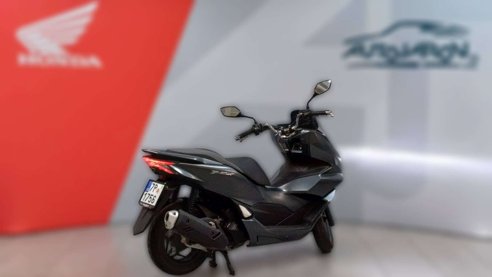 2022 Honda PCX 125 - 2 483 km - Náhled 3