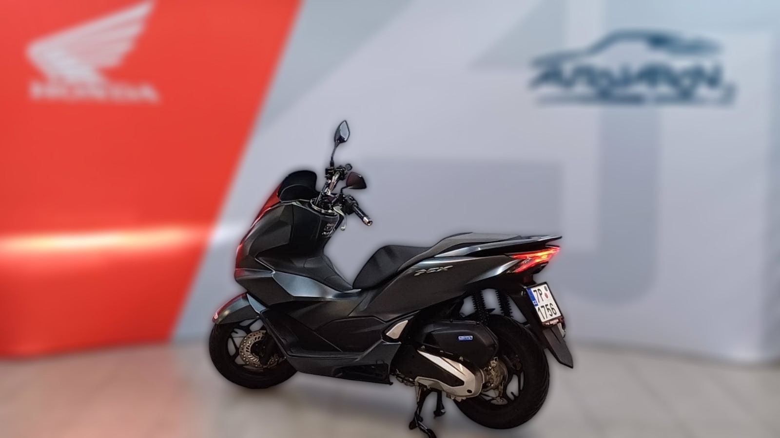 2022 Honda PCX 125 - 2 483 km - Náhled 8