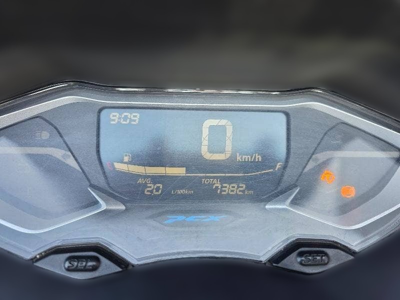 2023 Honda PCX 125 - 7 382 km - Náhled 6