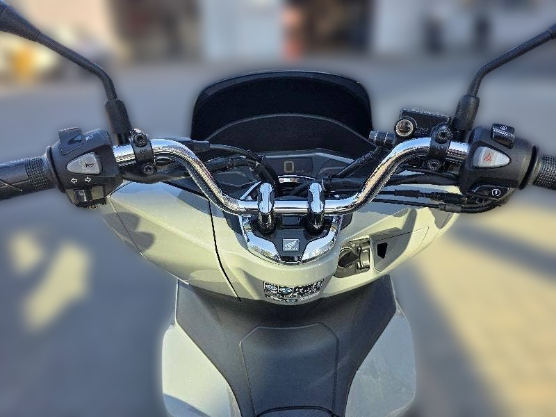 2023 Honda PCX 125 - 7 382 km - Náhled 7