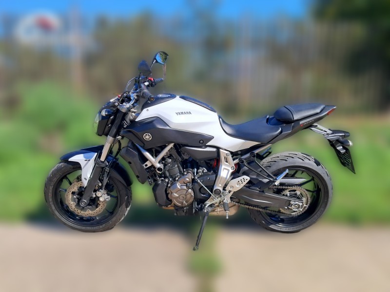 2015 Yamaha MT-07 - 16 400 km - Náhled 4