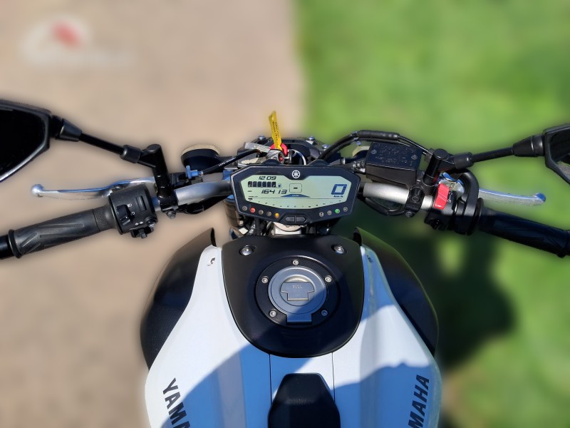 2015 Yamaha MT-07 - 16 400 km - Náhled 8