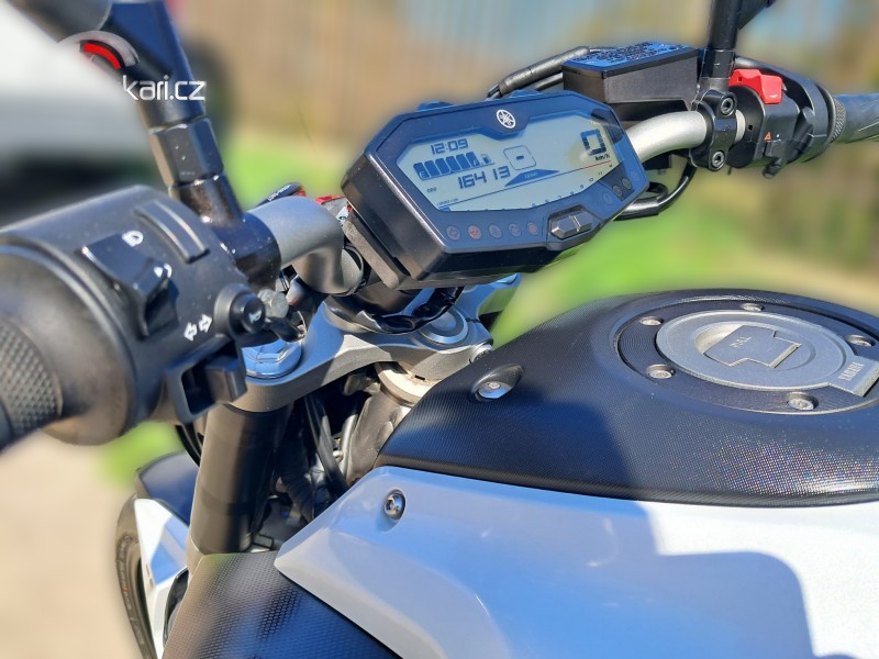 2015 Yamaha MT-07 - 16 400 km - Náhled 12