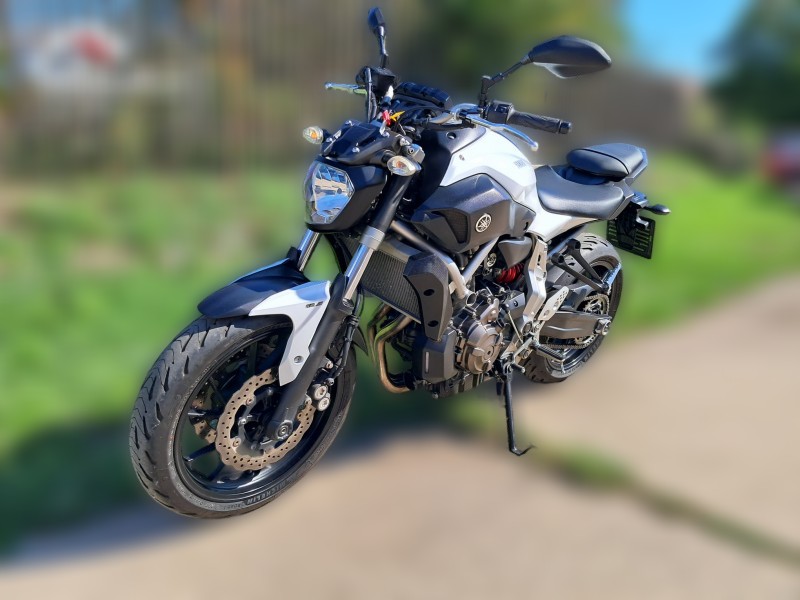 2015 Yamaha MT-07 - 16 400 km - Náhled 17