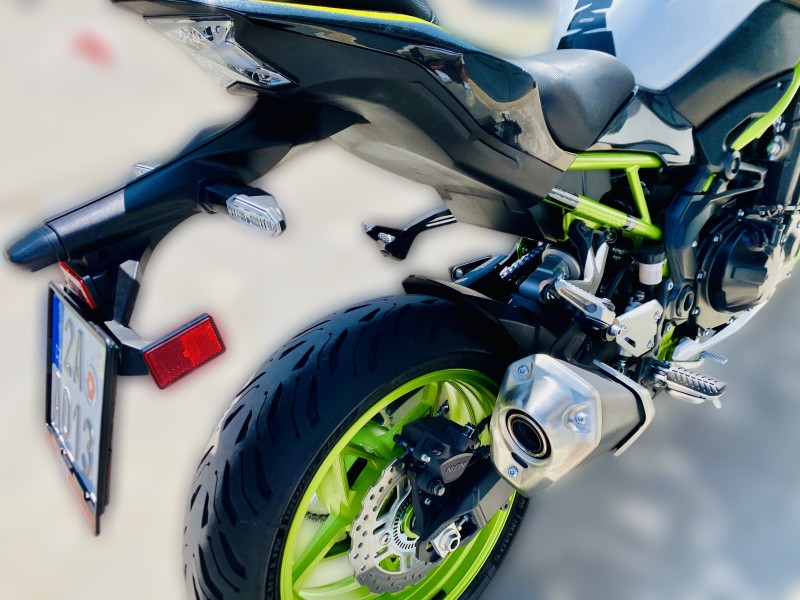 2025 Kawasaki Z900 - 31 000 km - Náhled 21