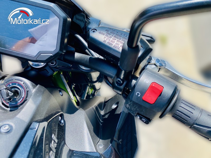 2025 Kawasaki Z900 - 31 000 km - Náhled 24