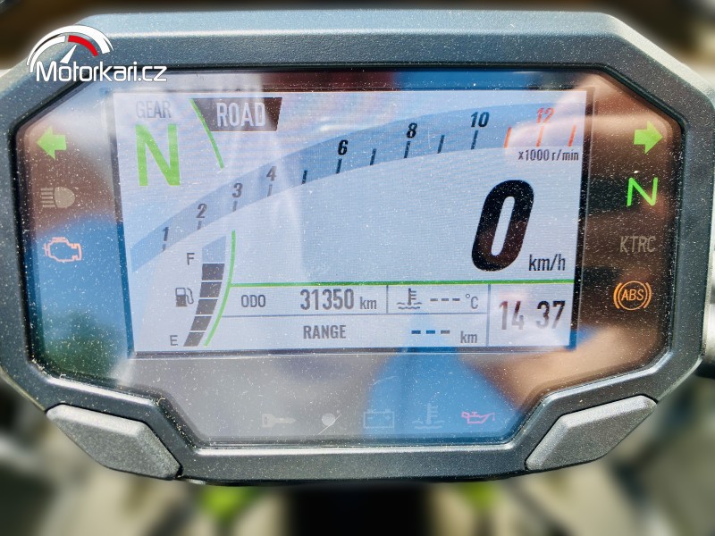 2025 Kawasaki Z900 - 31 000 km - Náhled 34