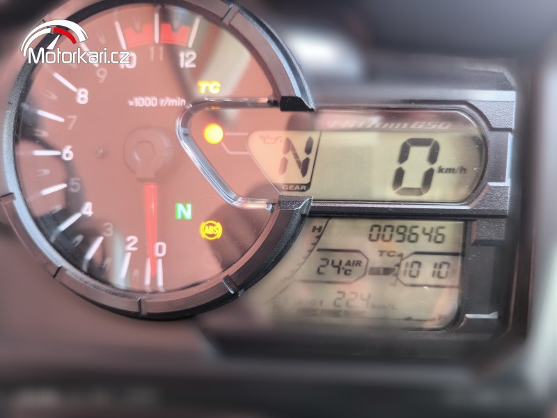 2022 Suzuki DL 650 V-Strom - 9 500 km - Náhled 8