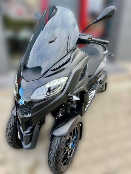 2023 Piaggio MP3 - 1 036 km - Náhled 3