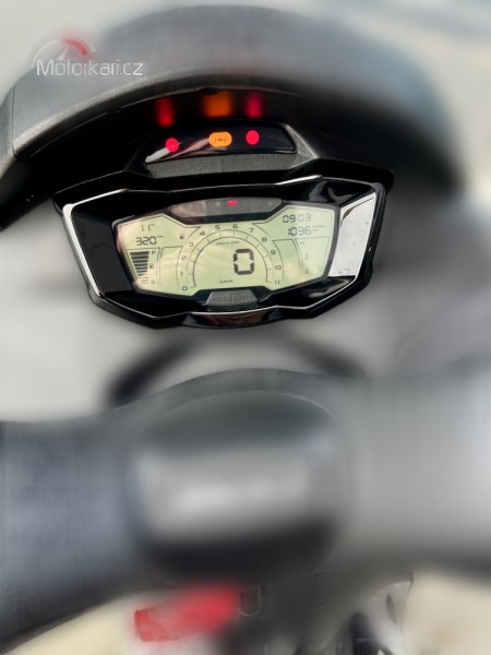 2023 Piaggio MP3 - 1 036 km - Náhled 4