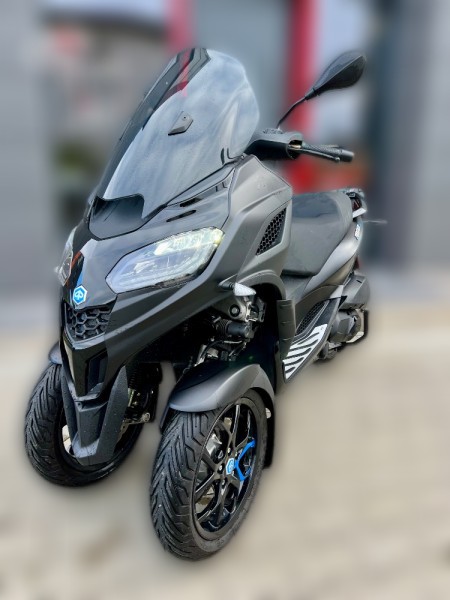 2023 Piaggio MP3 - 1 036 km - Náhled 15
