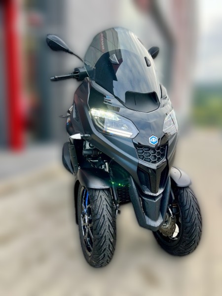 2023 Piaggio MP3 - 1 036 km - Náhled 34