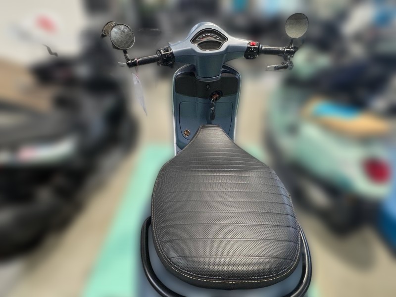 2023 Piaggio Vespa Primavera - 0 km - Náhled 4