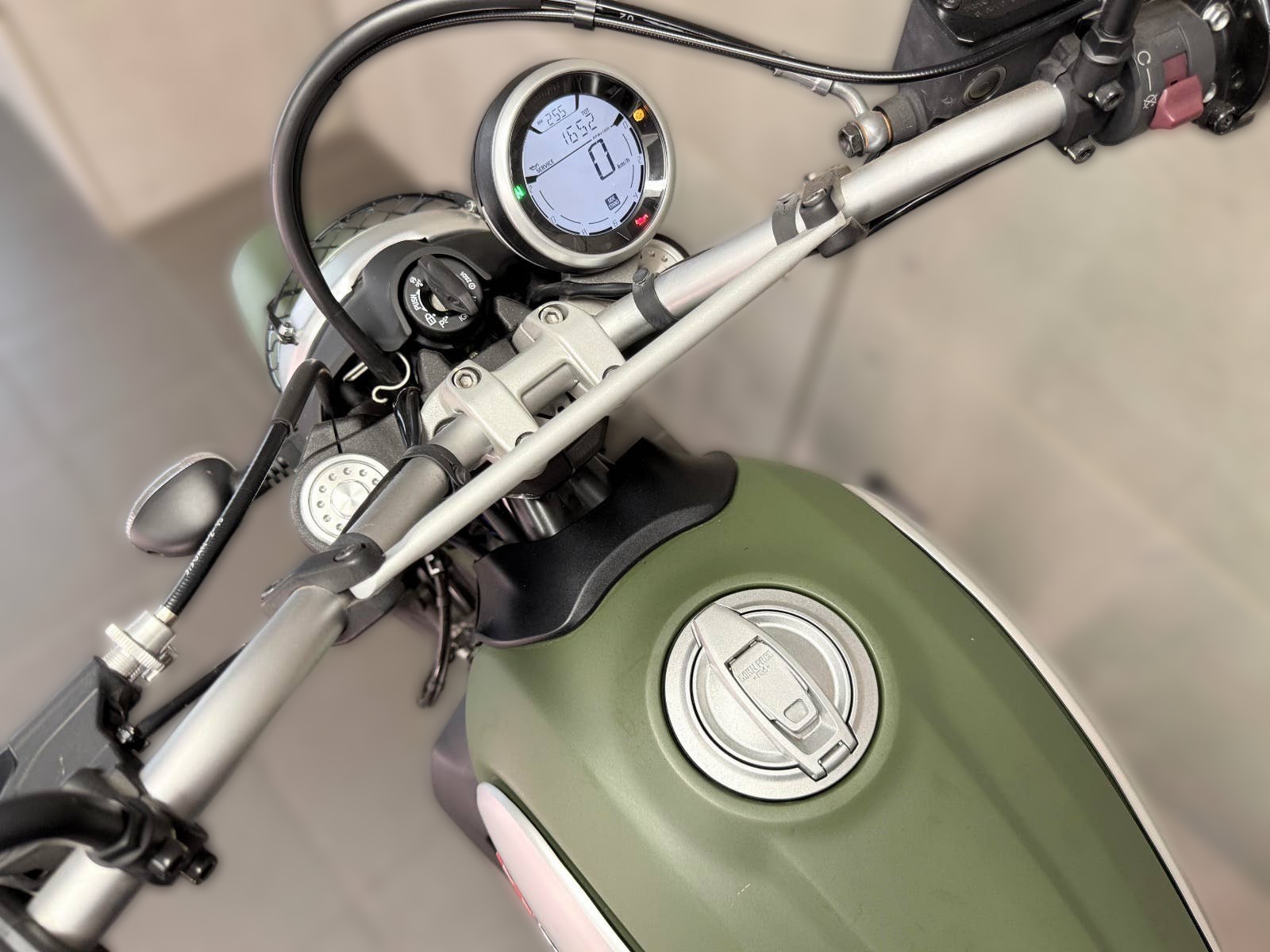 2015 Ducati Scrambler - 1 652 km - Náhled 8