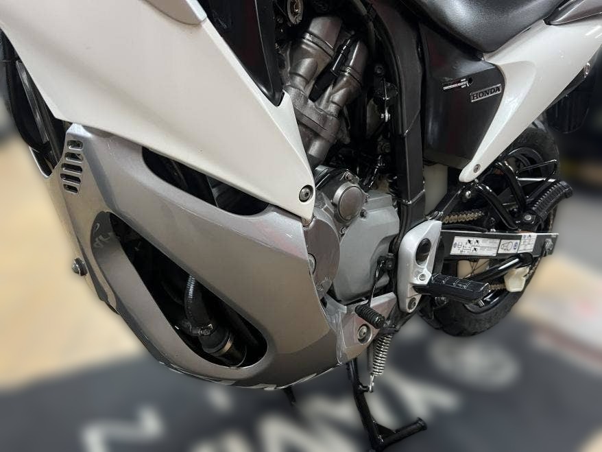 2010 Honda XL 700 V Transalp - 48 000 km - Náhled 20