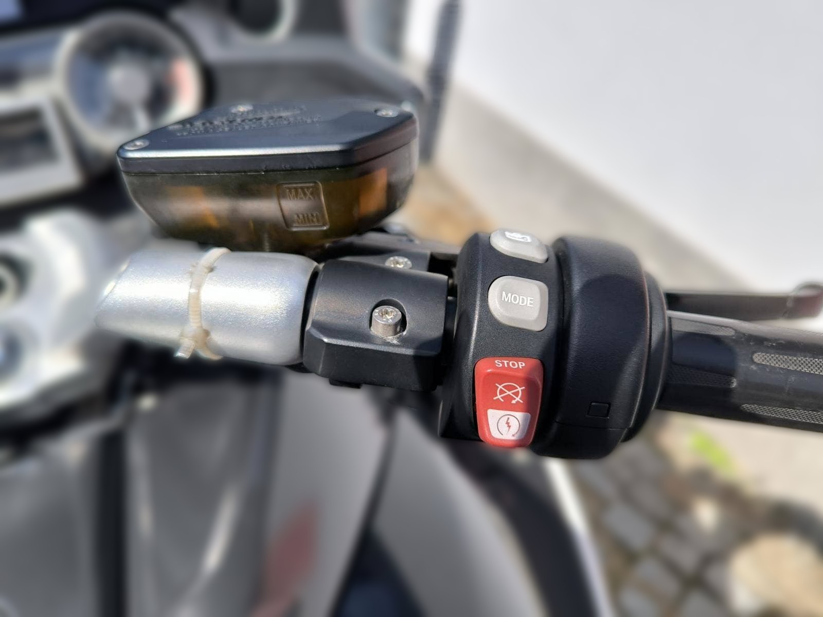 2011 BMW K 1600 GTL - 106 023 km - Náhled 32