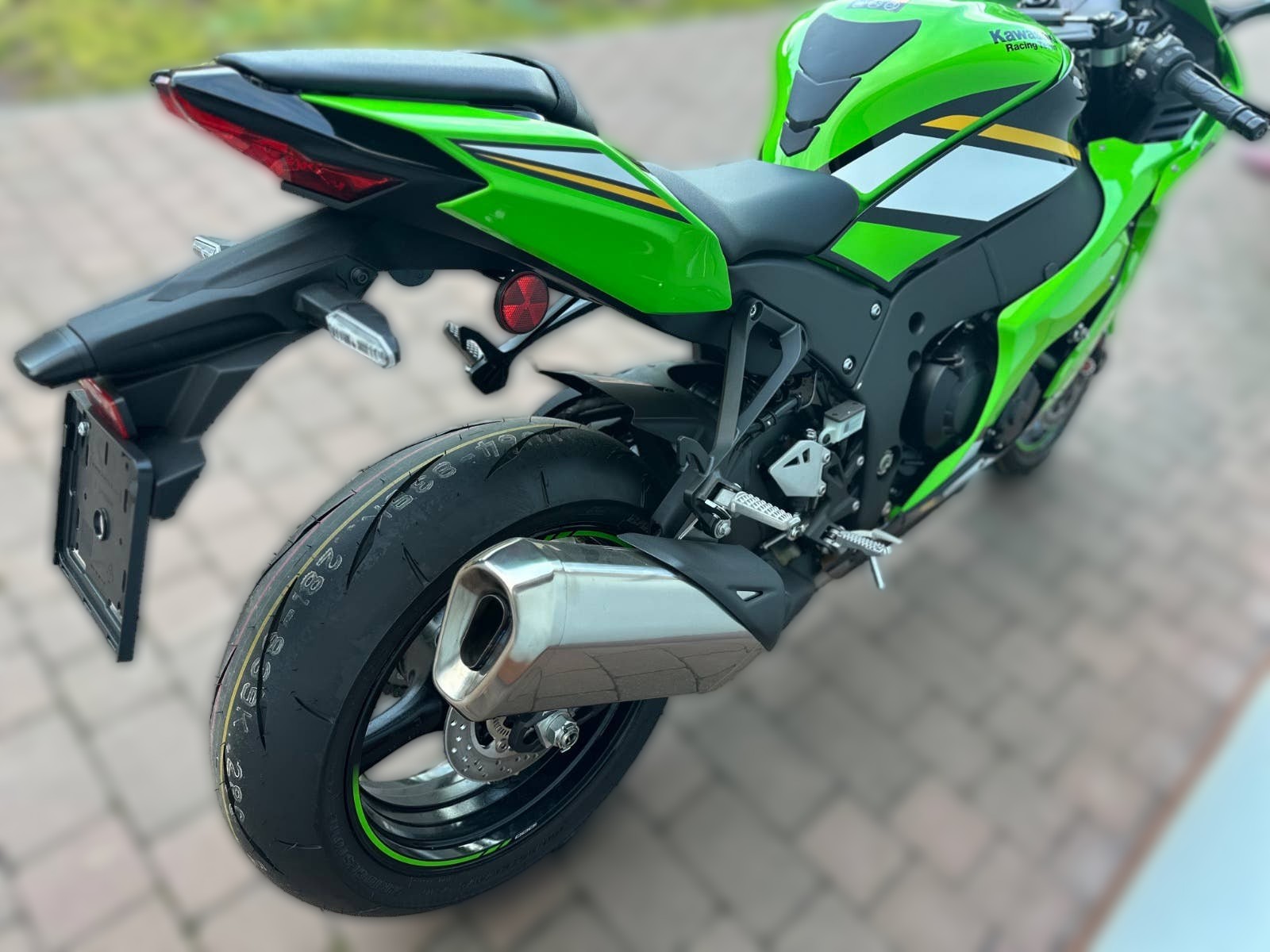 2025 Kawasaki Ninja ZX-10R - 0 km - Náhled 13