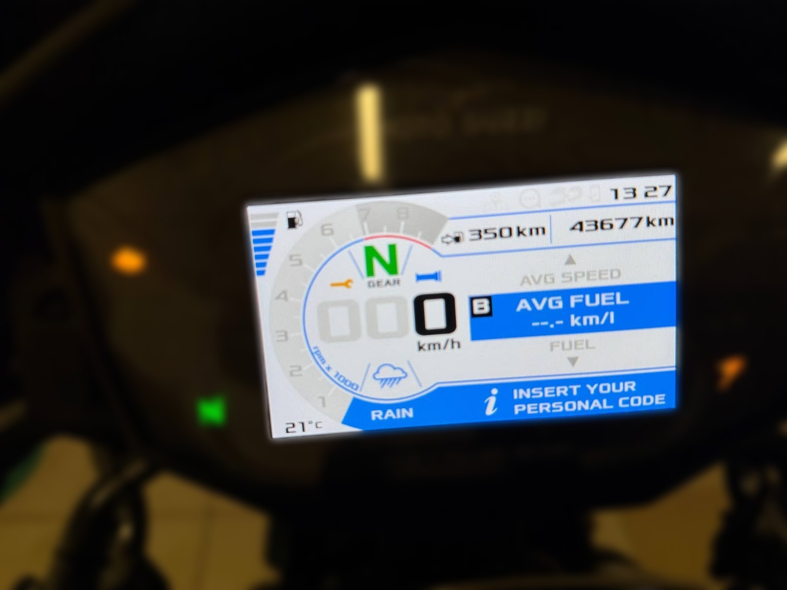 2022 Moto Guzzi V85 TT - 43 560 km - Náhled 25