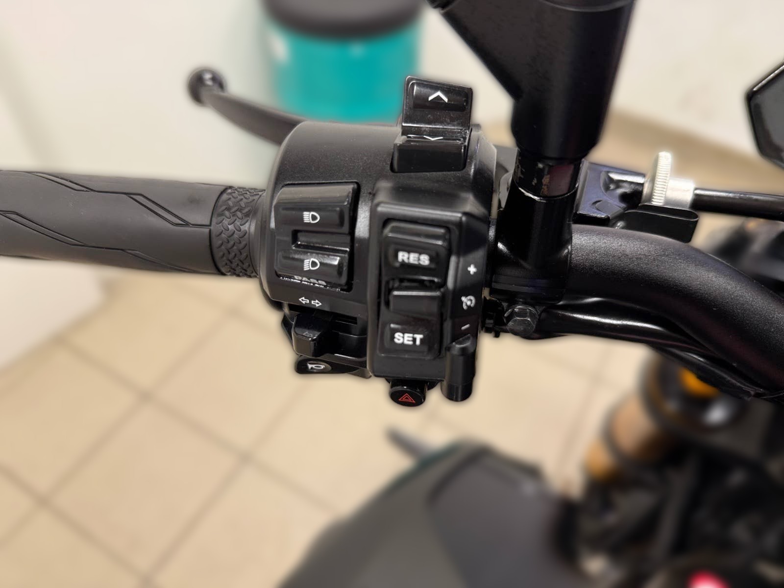 2022 Yamaha MT-09 - 32 340 km - Náhled 9