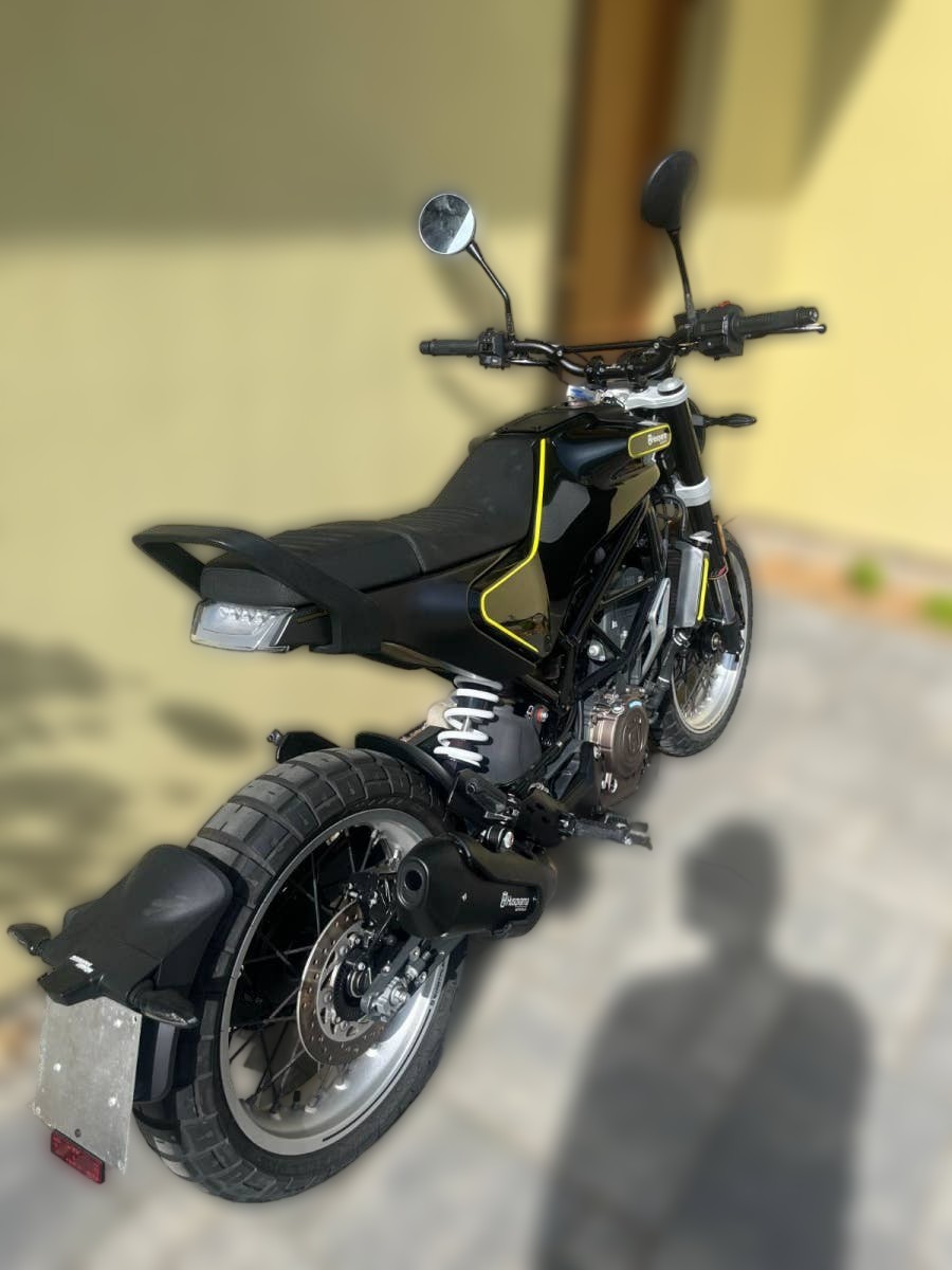2023 Husqvarna Svartpilen 401 - 0 km - Náhled 10