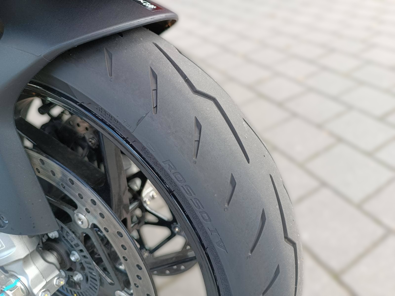 2025 Aprilia RS 660 - 2 103 km - Náhled 24