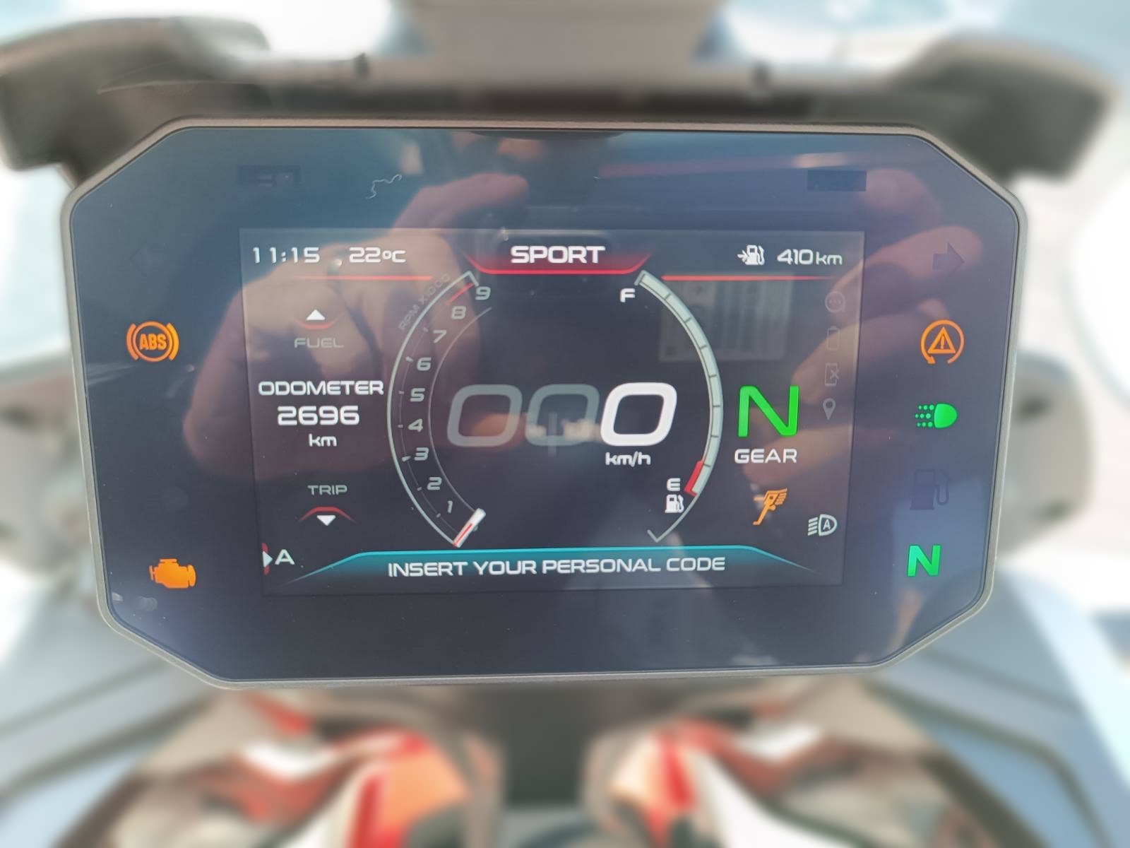 2025 Moto Guzzi V85 TT - 2 696 km - Náhled 7