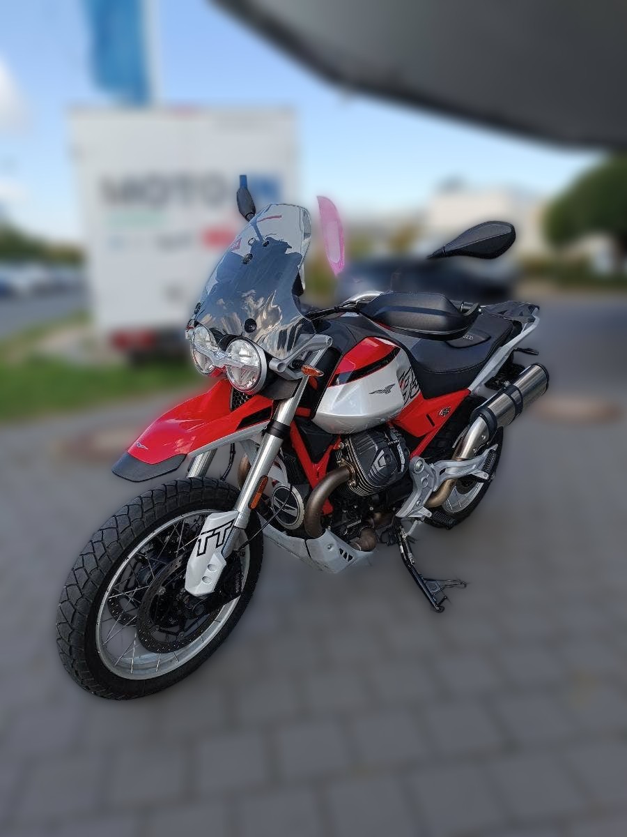 2025 Moto Guzzi V85 TT - 2 696 km - Náhled 26