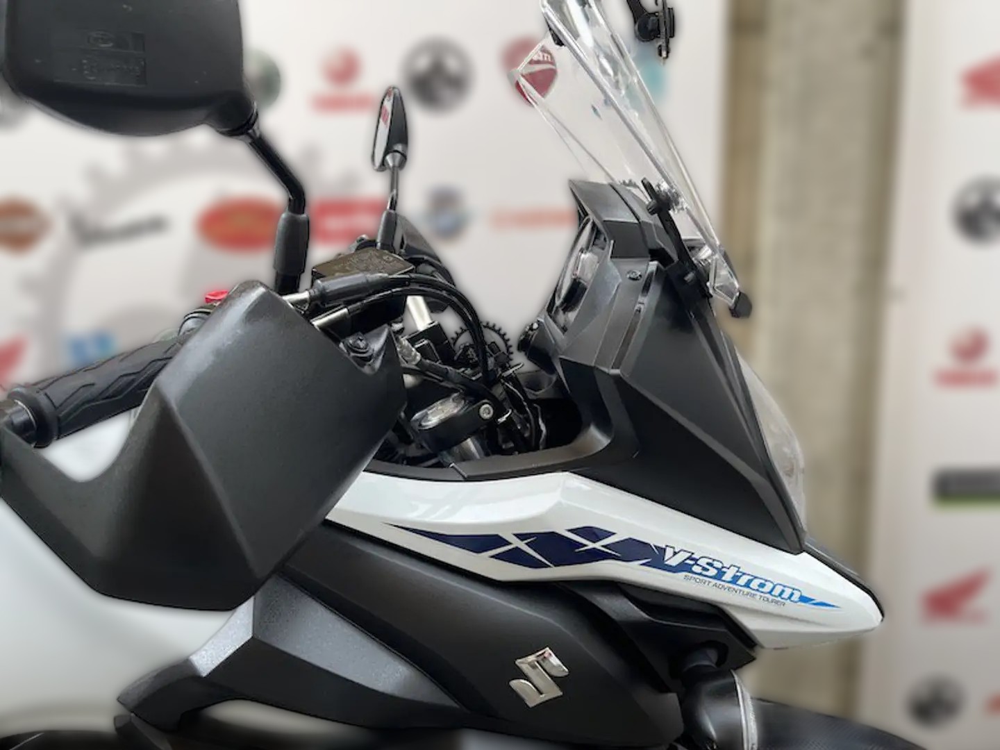 2023 Suzuki DL 650 V-Strom - 12 022 km - Náhled 11