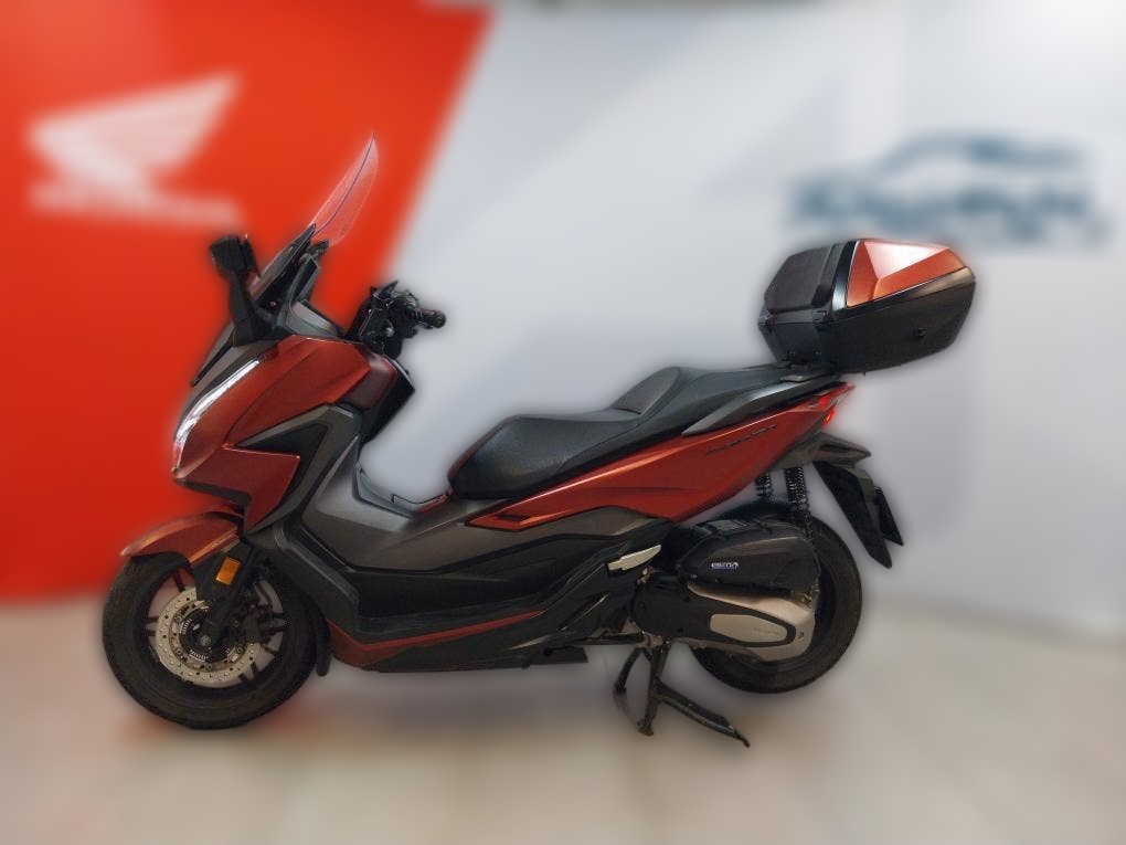 2023 Honda Forza 125 - 18 215 km - Náhled 9
