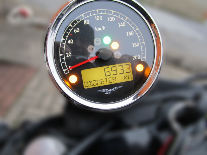 2017 Moto Guzzi V7 - 6 900 km - Náhled 23