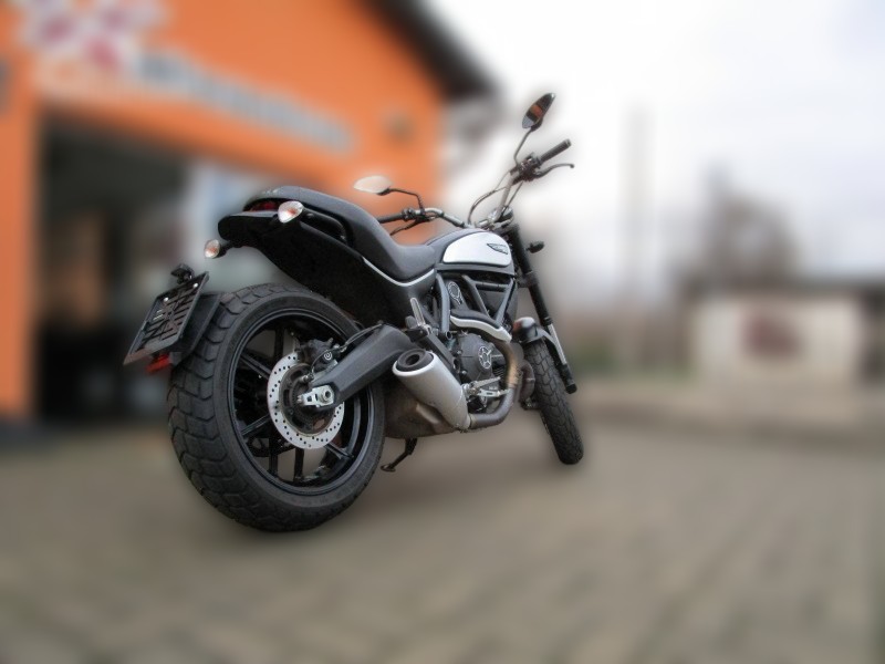 2016 Ducati Scrambler - 11 160 km - Náhled 20
