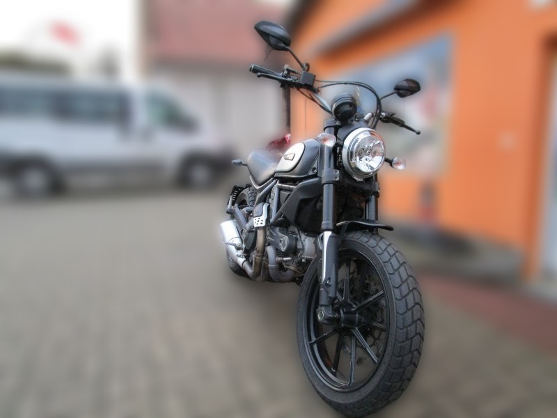 2016 Ducati Scrambler - 11 160 km - Náhled 27