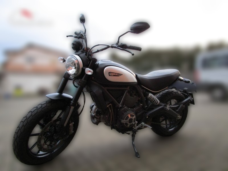 2016 Ducati Scrambler - 11 160 km - Náhled 28