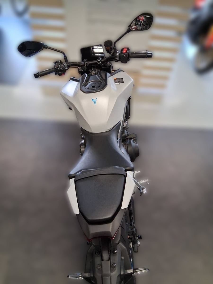 2023 Yamaha MT-09 - 1 160 km - Náhled 13