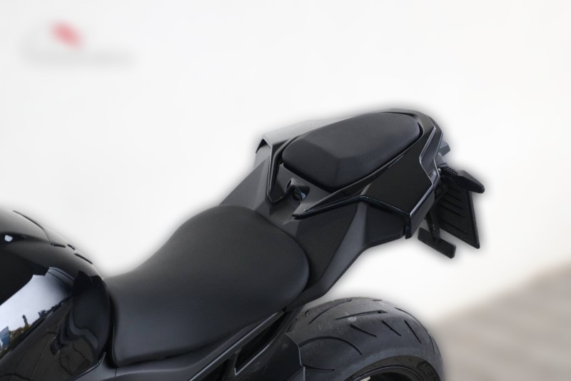 2025 BMW S 1000 RR - 9 500 km - Náhled 11