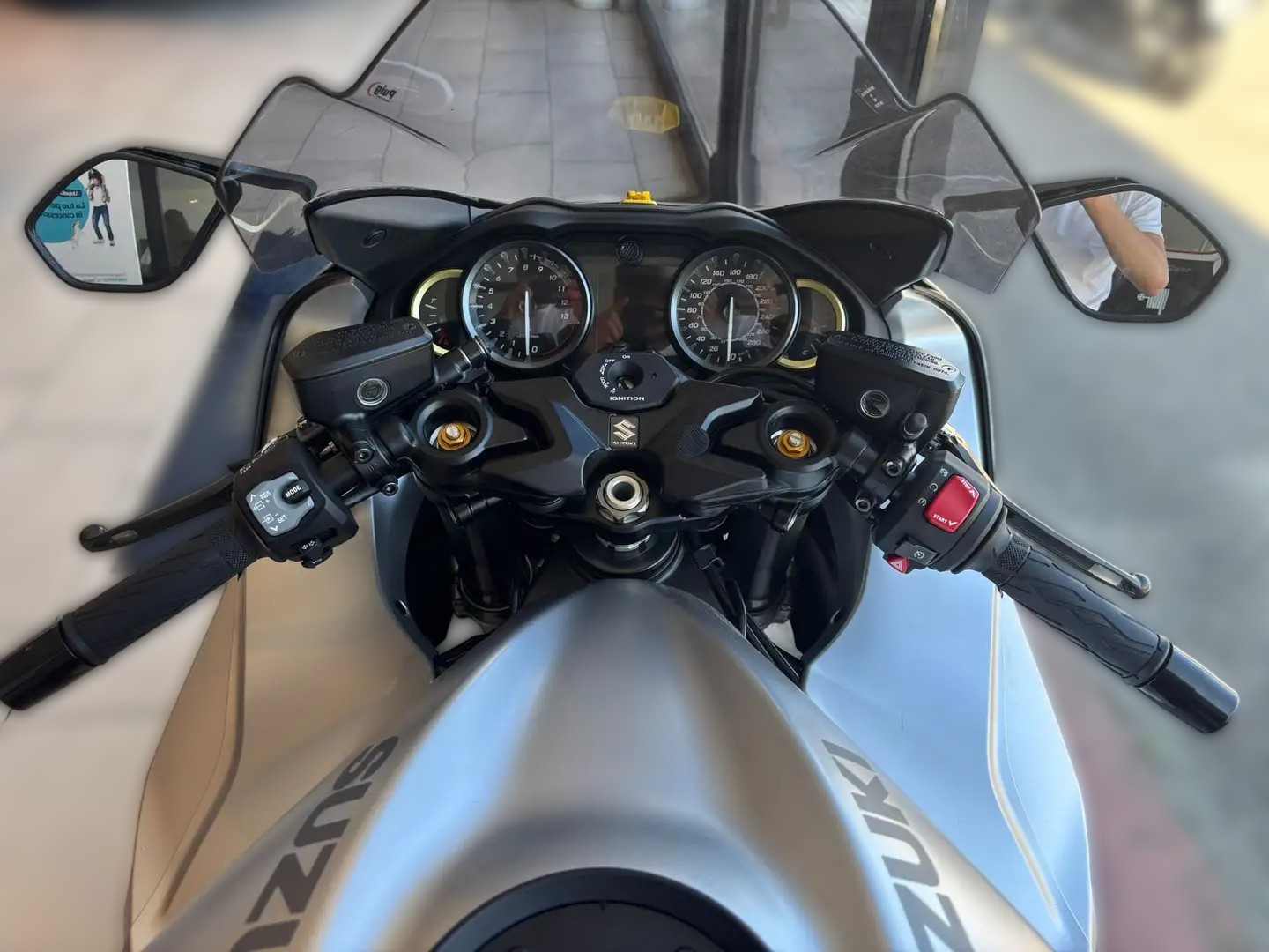 2022 Suzuki Hayabusa - 6 600 km - Náhled 7