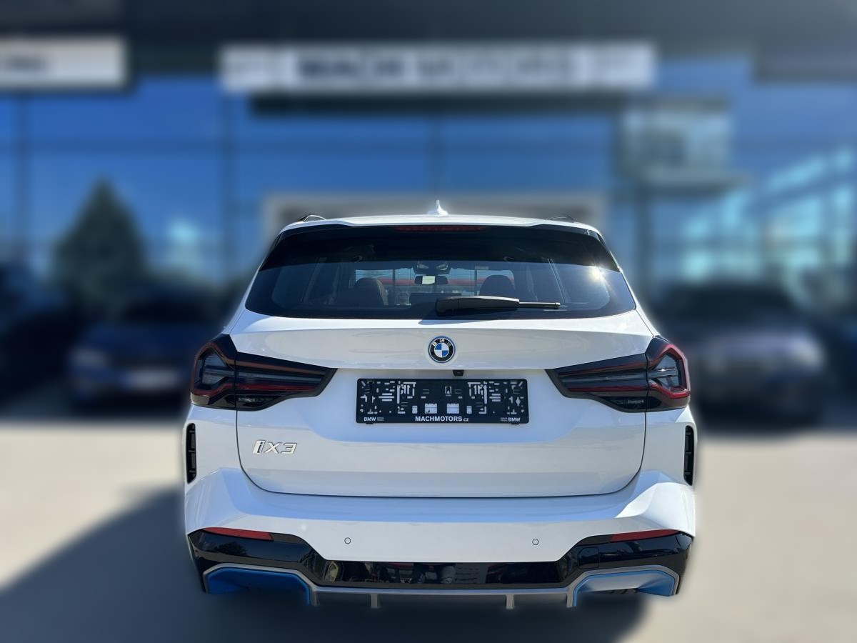 2024 BMW BMW iX3 - 10 000 km