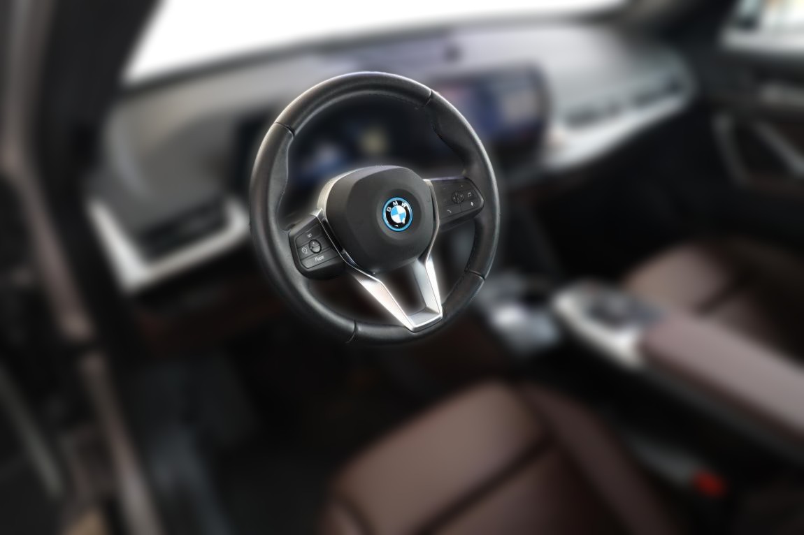 2024 BMW iX1 - 18 000 km