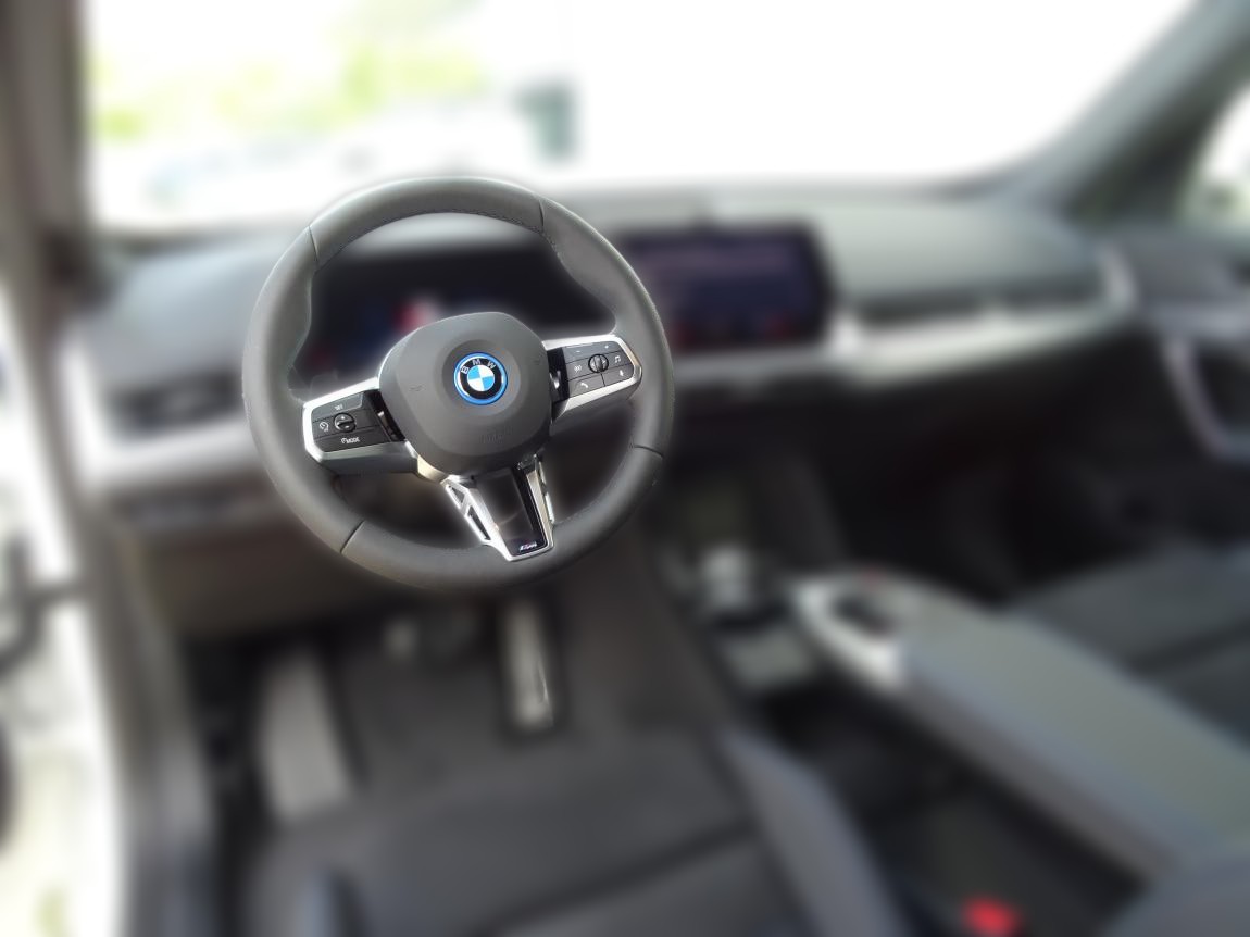 2023 BMW iX1 - 27 000 km