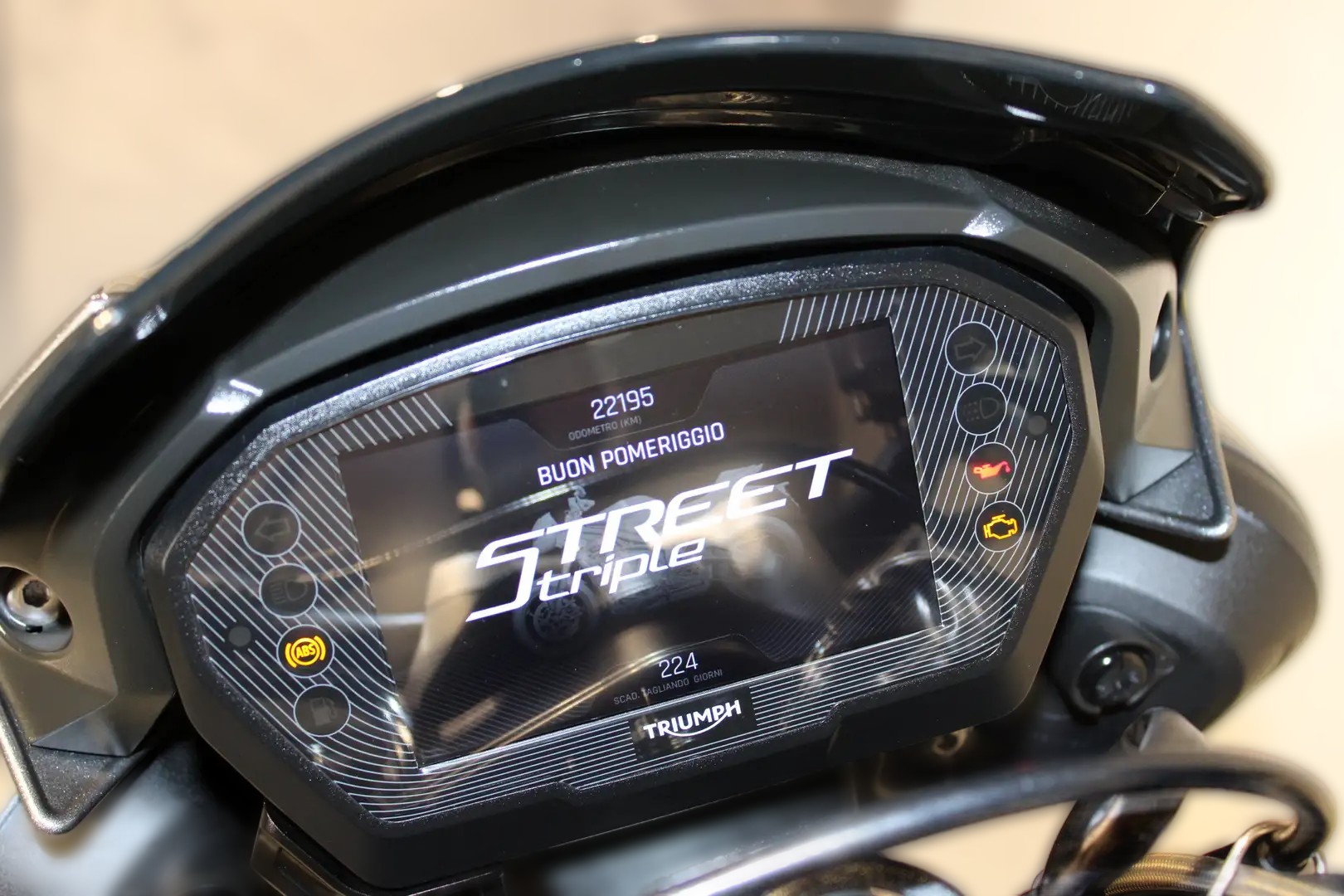 2021 Triumph Street Triple 765 - 22 000 km - Náhled 15
