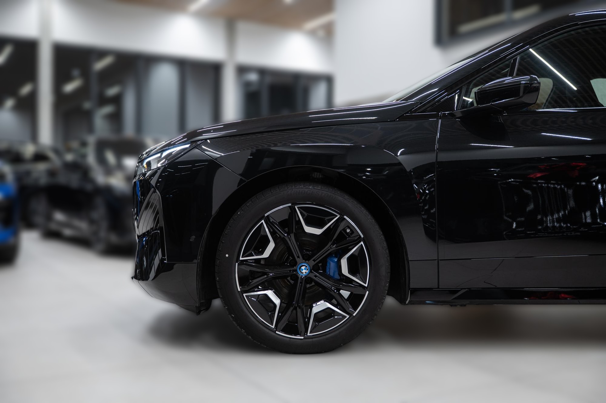 2025 BMW iX - 8 400 km