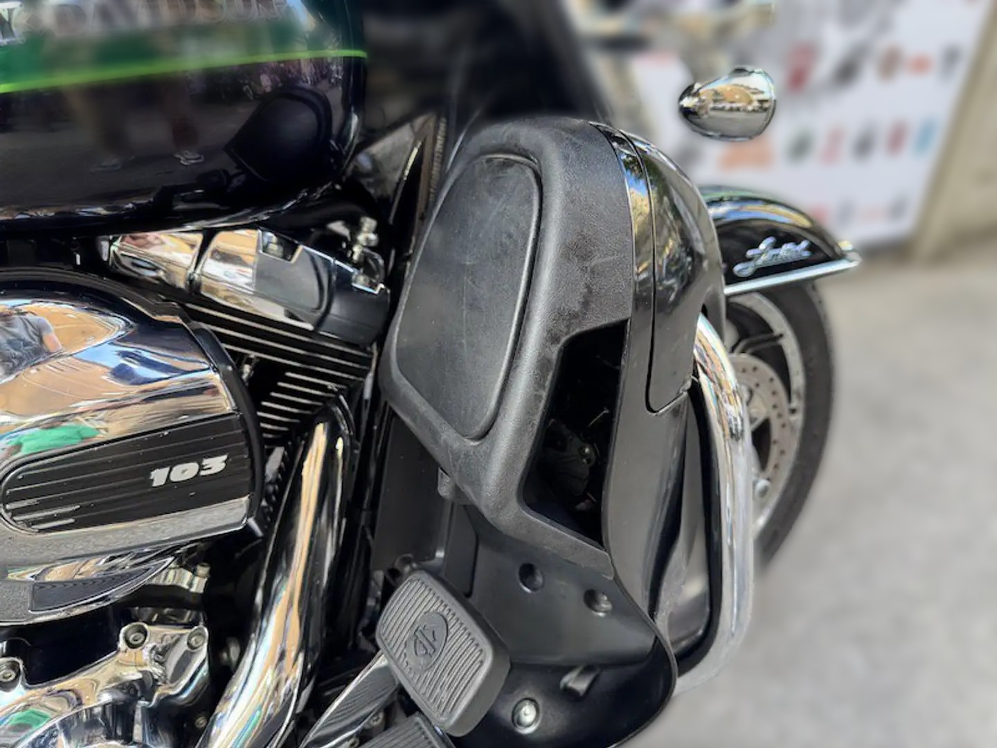 2016 Harley-Davidson Touring - 64 254 km - Náhled 25
