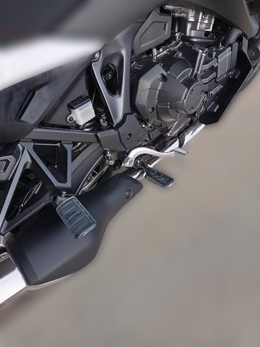 2022 Honda NT 1100 - 3 489 km - Náhled 20