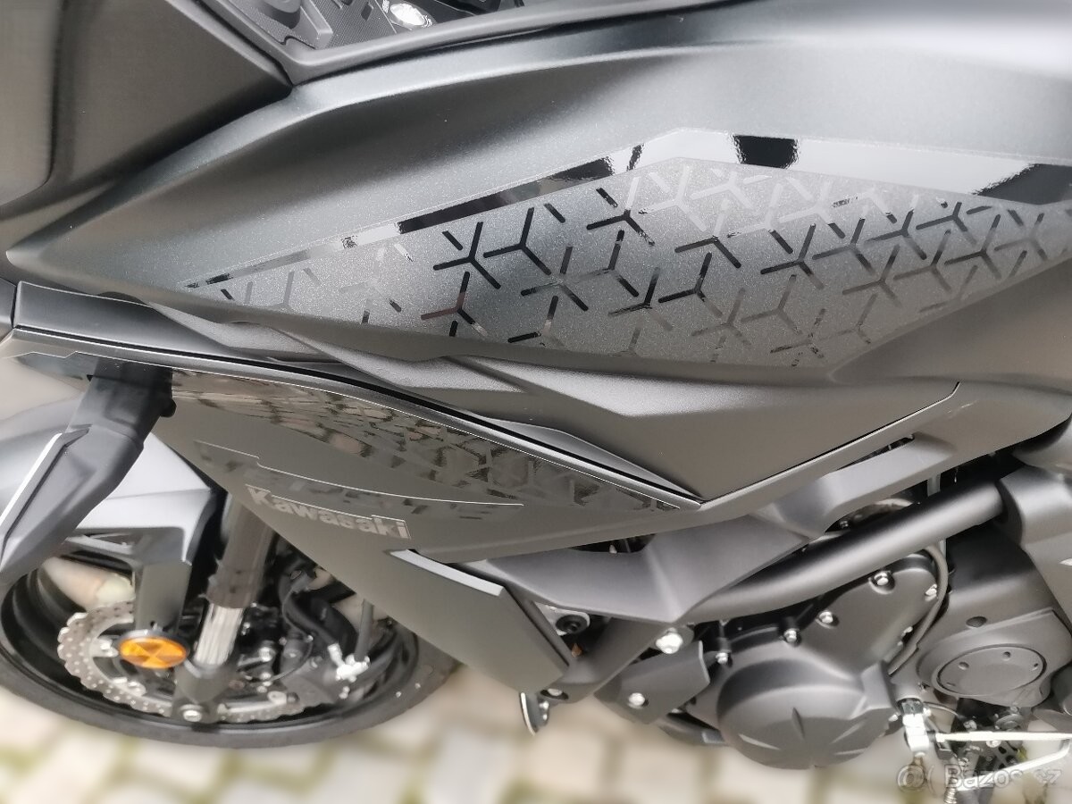 2022 Kawasaki Versys 650 - 12 000 km - Náhled 7