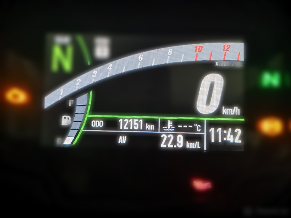 2022 Kawasaki Versys 650 - 12 000 km - Náhled 13