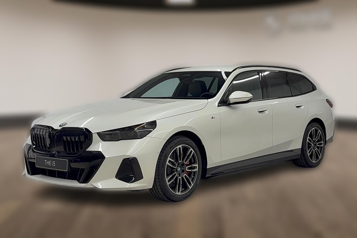 2025 BMW i5 - 11 088 km