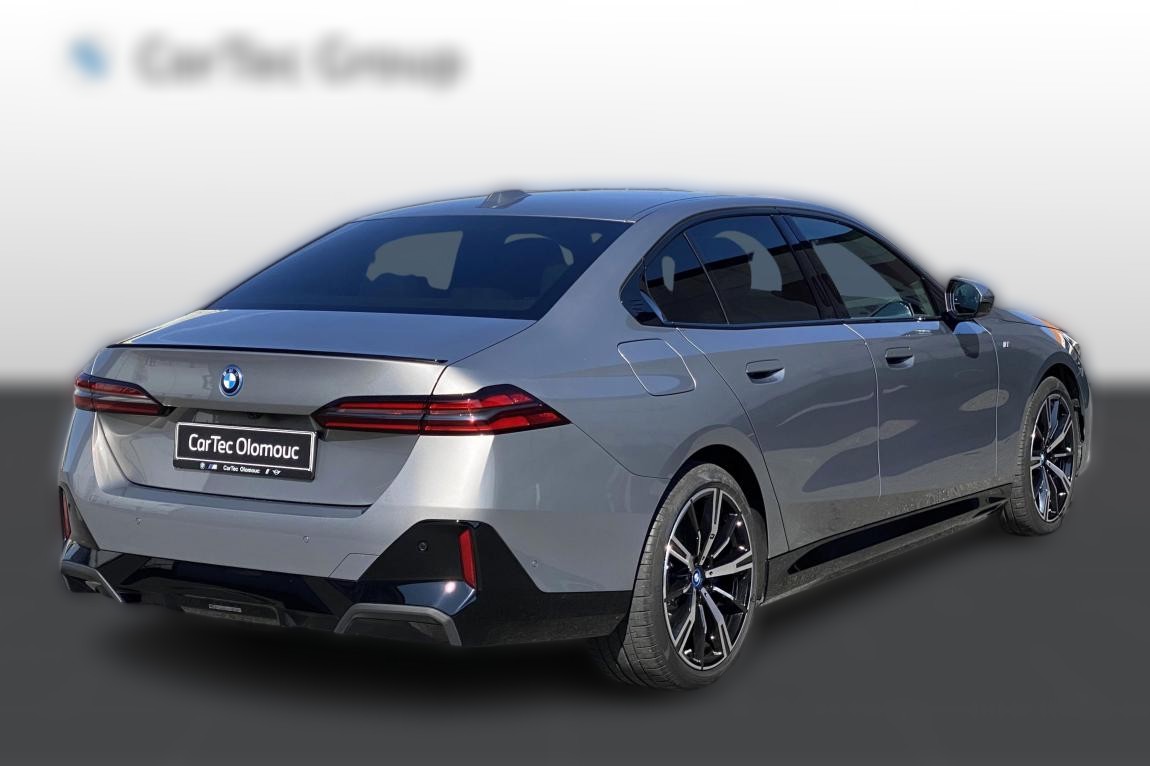 2024 BMW BMW 530e - 30 000 km